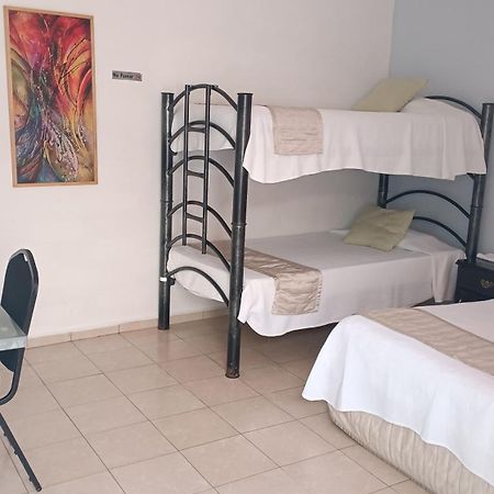Casa De Ana - Habitacion Privada Cancún Eksteriør bilde