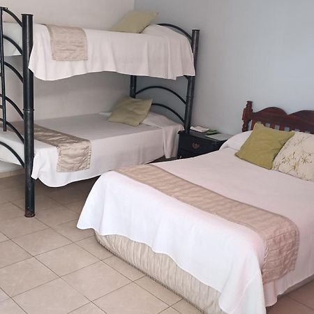 Casa De Ana - Habitacion Privada Cancún Eksteriør bilde